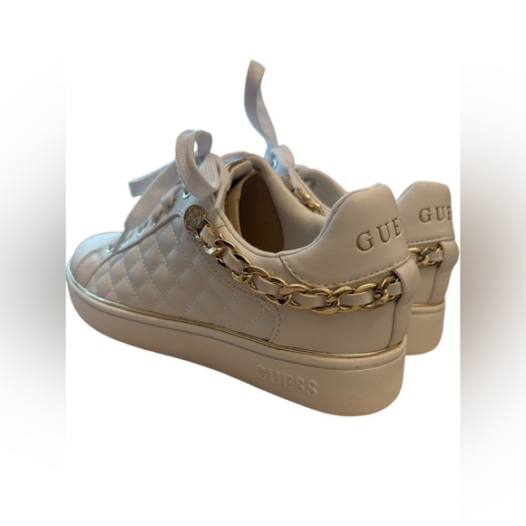 GUESS | Reney Chain Quilted Sneakers | Size 7.5 - Picture 6 of 16